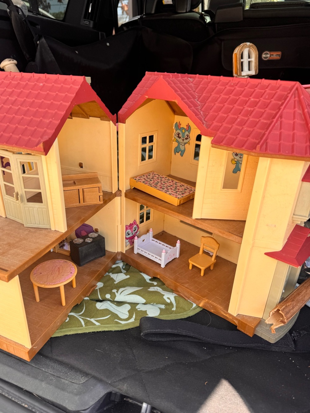 (Calico Critters) Red Roof Country Home with furniture